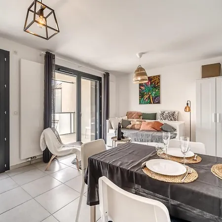 Apartamento Emergence - Beautiful For 2 People Balcony And Garage *